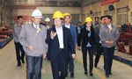西安市委常委、常務(wù)副市長岳華峰蒞臨西瑪電機(jī)調(diào)研指導(dǎo)。——西安博匯儀器儀表有限公司